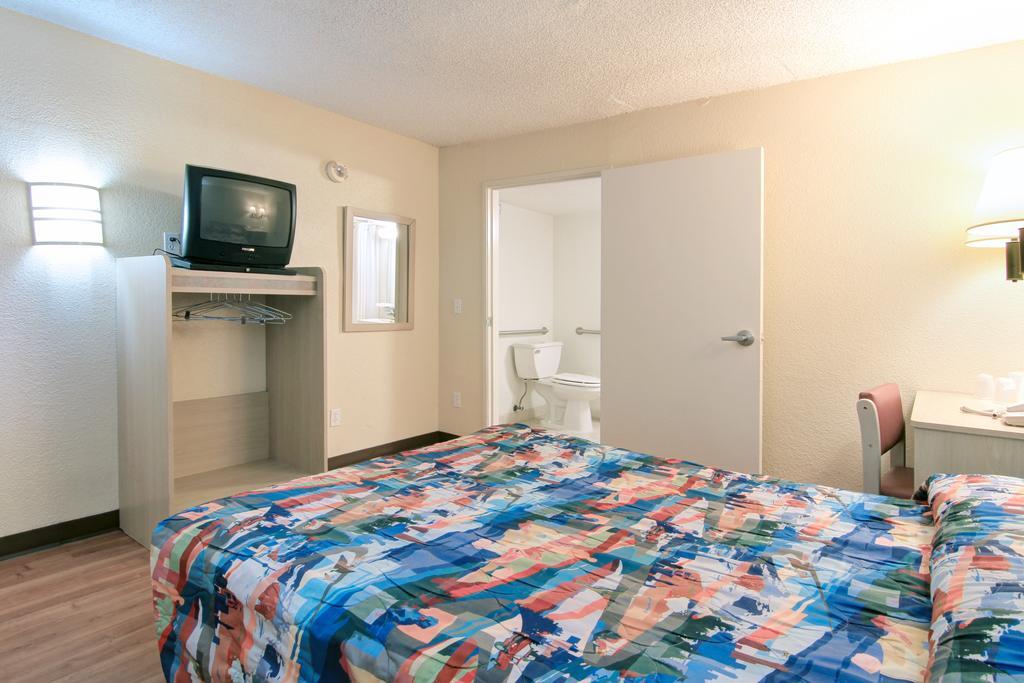 Motel 6-Tempe, Az - Broadway - Asu Εξωτερικό φωτογραφία